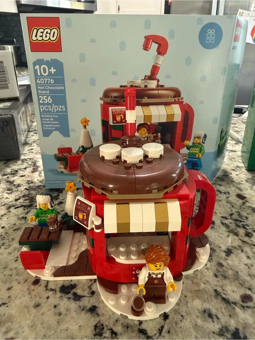 LEGO 40776 Hot Chocolate Stand Limited Edition Retired Holiday Set